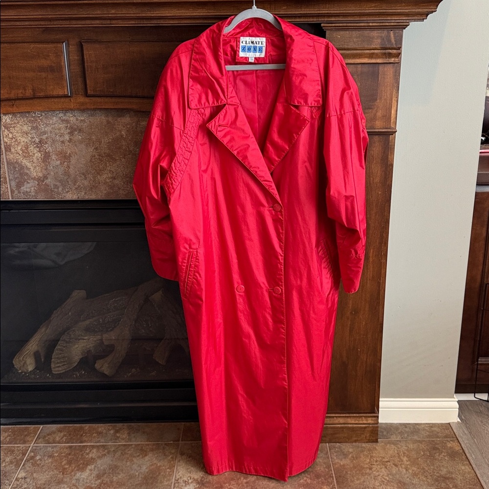 Vintage bright red Climate Zone trench coat 1X/2X statement bold pop of color